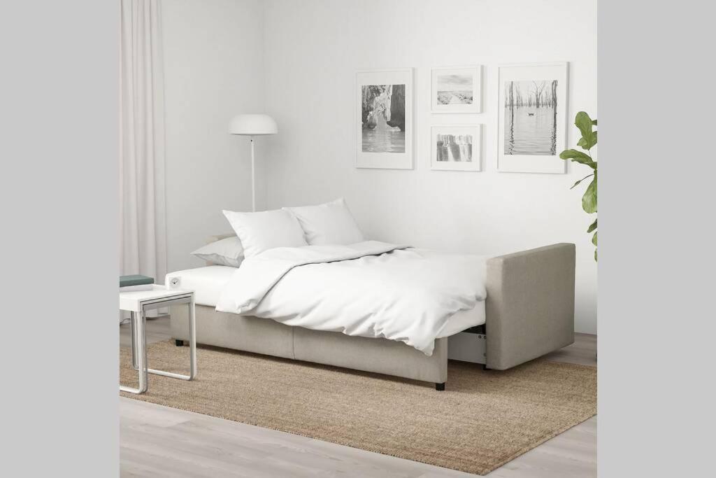 Eg Rechts -Wunderschoene 80M² Grosse 3-Zimmer City Wohnung Naehe Salzburg Freilassing Exterior photo