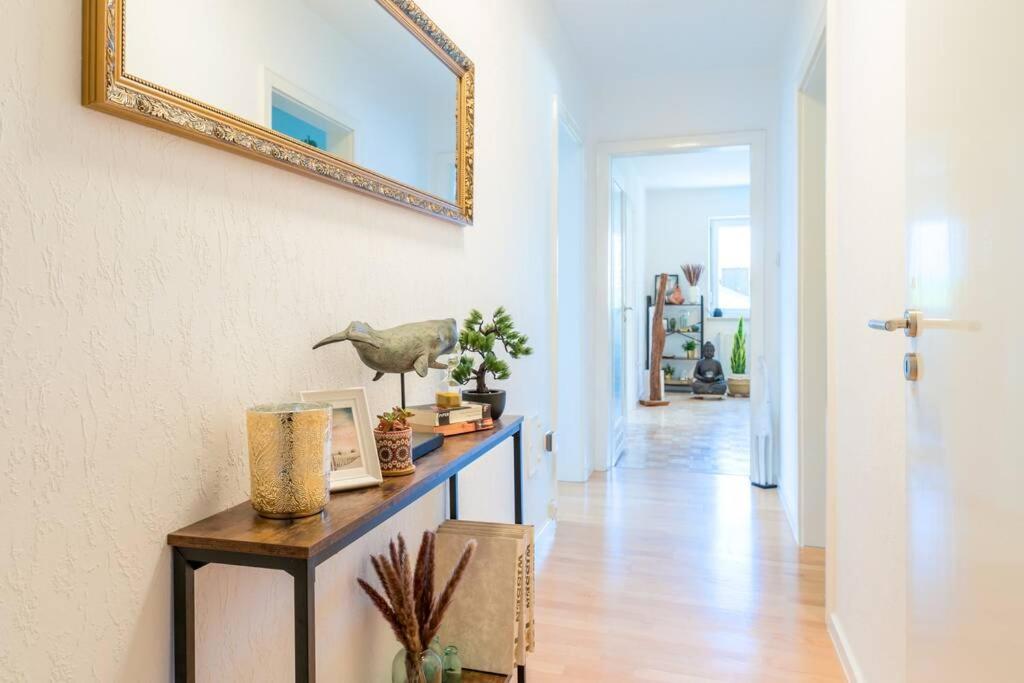 Eg Rechts -Wunderschoene 80M² Grosse 3-Zimmer City Wohnung Naehe Salzburg Freilassing Exterior photo